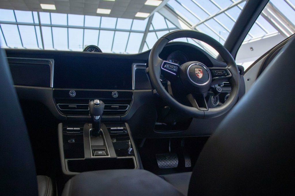Porsche Macan 2.9L Gts LY74FRP Grey #2