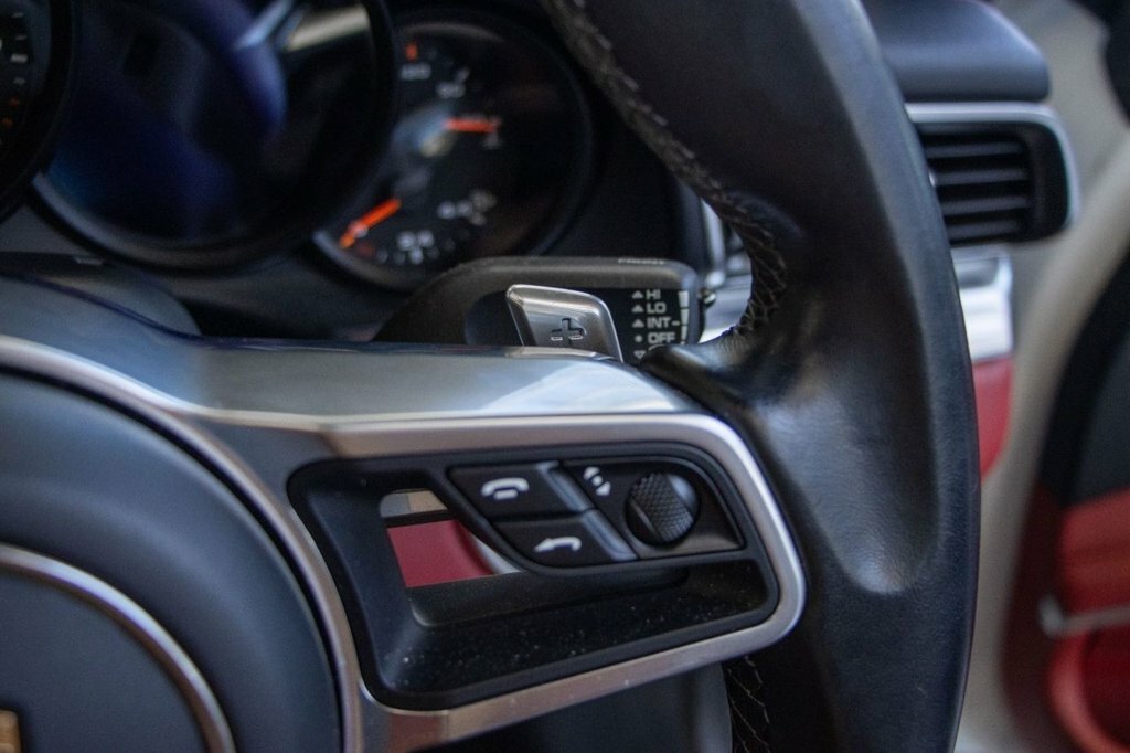 Porsche 911 Petrol 2dr Pdk #46