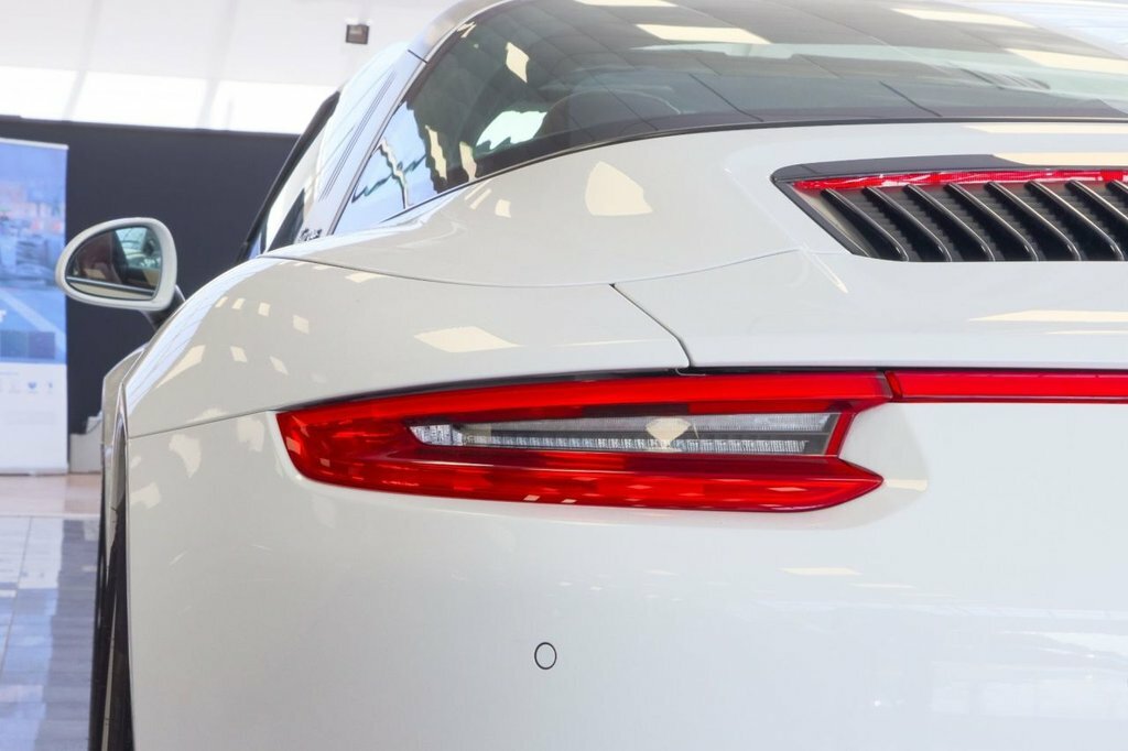 Porsche 911 Petrol 2dr Pdk #29