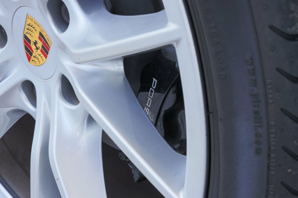 Porsche 911 Petrol 2dr Pdk #33
