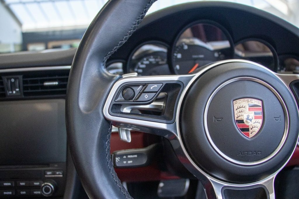 Porsche 911 Petrol 2dr Pdk #44