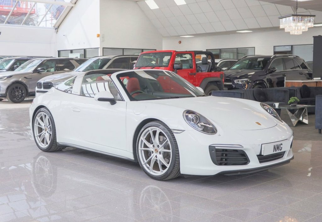 Porsche 911 Petrol 2dr Pdk #17