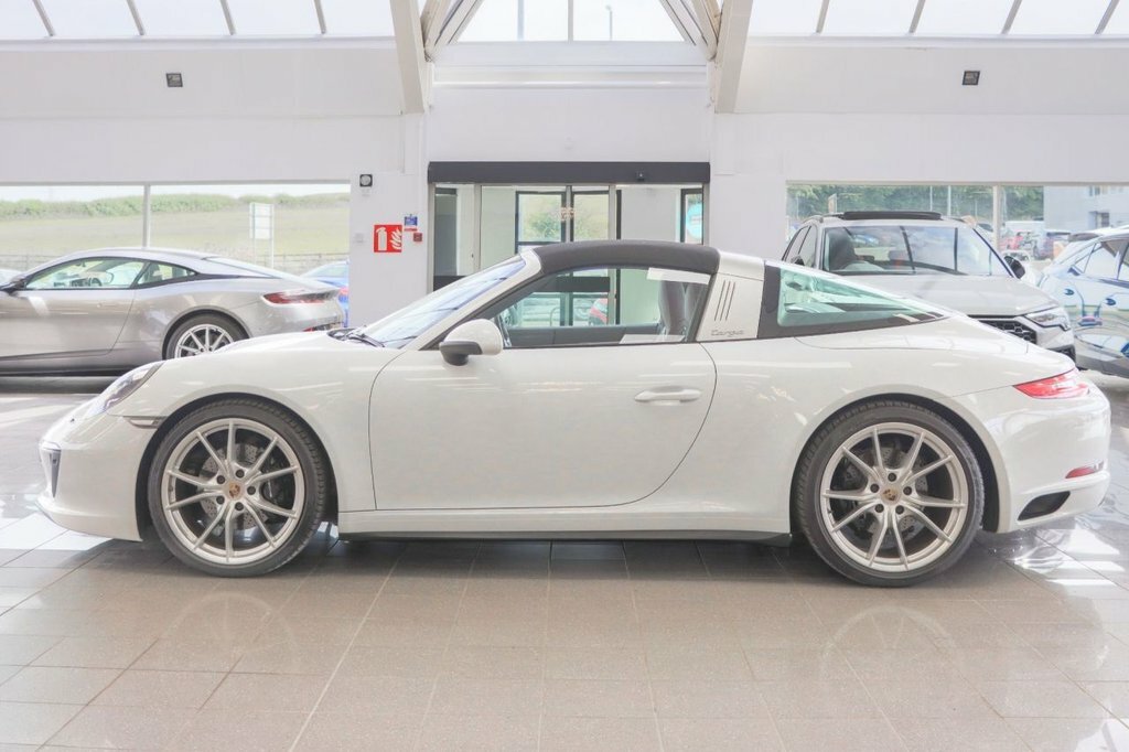 Porsche 911 Petrol 2dr Pdk #15