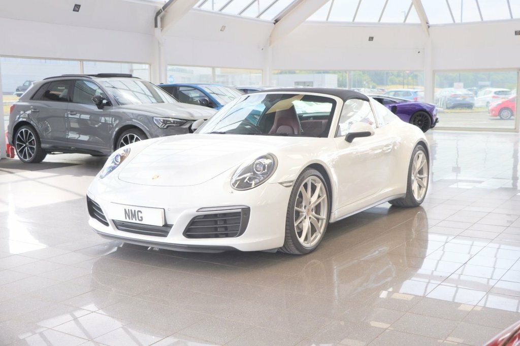 Porsche 911 Petrol 2dr Pdk #16