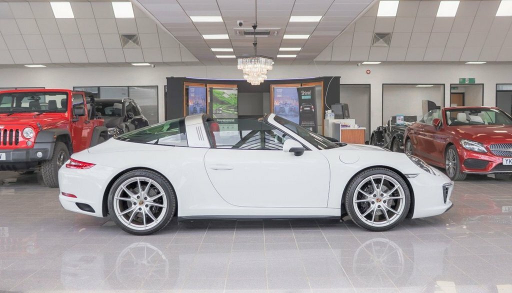 Porsche 911 Petrol 2dr Pdk #18