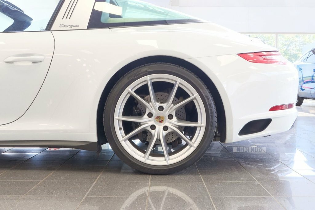 Porsche 911 Petrol 2dr Pdk #30