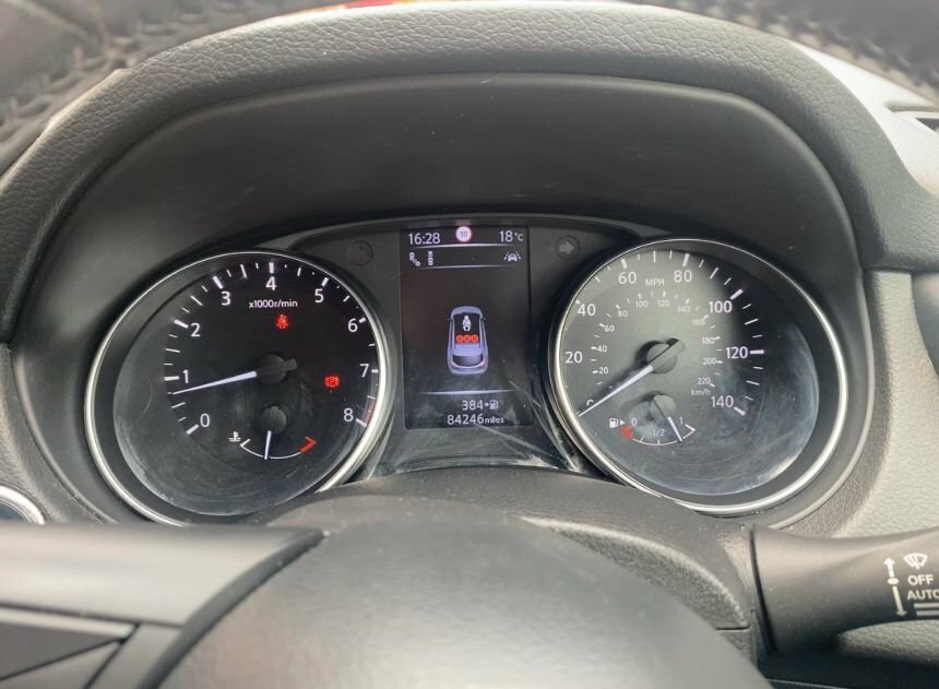 Nissan Qashqai 1.2L Tekna Black #4