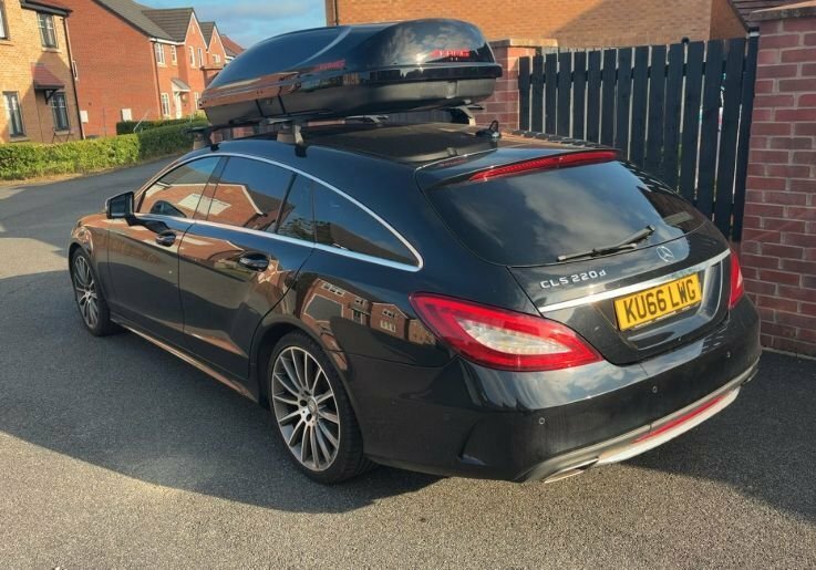 Mercedes-Benz CLS 2.1L Amg Line Black #2
