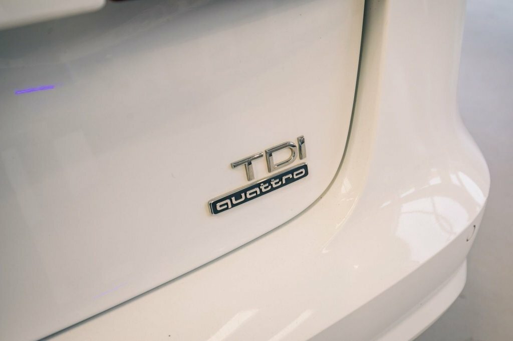 Audi A6 Avant 2L Black Edition YX67OYT White #6