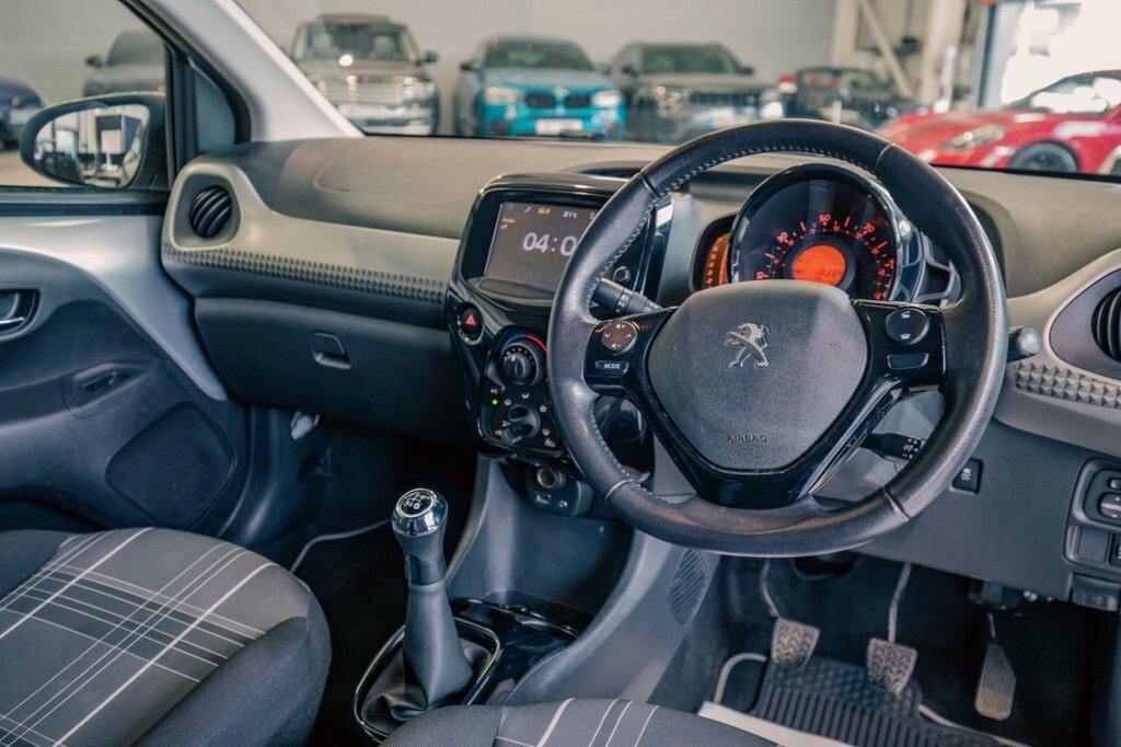 Peugeot 108 1.2L Allure Silver