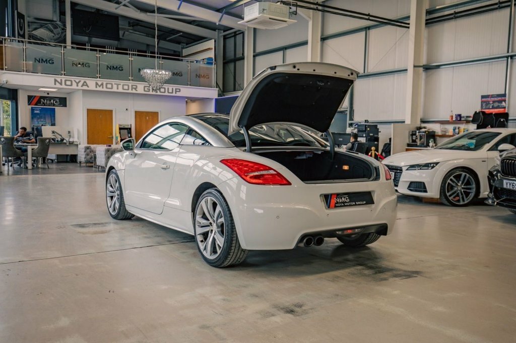Peugeot RCZ  Red #21