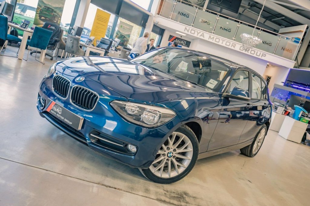 BMW 1 Series 1.6L Sport Blue #4