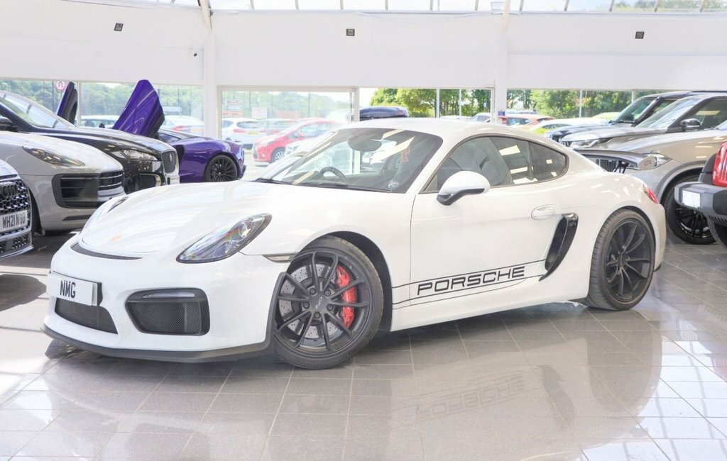 Porsche Cayman 3.8L 981 Gt4 White