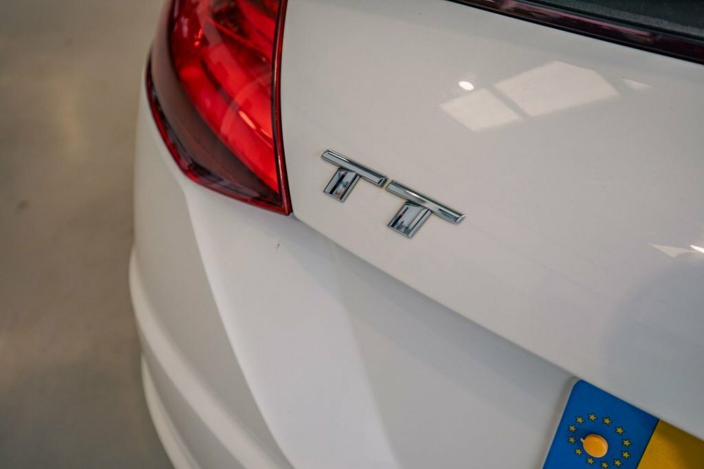 Audi TT 2L S Line White #4