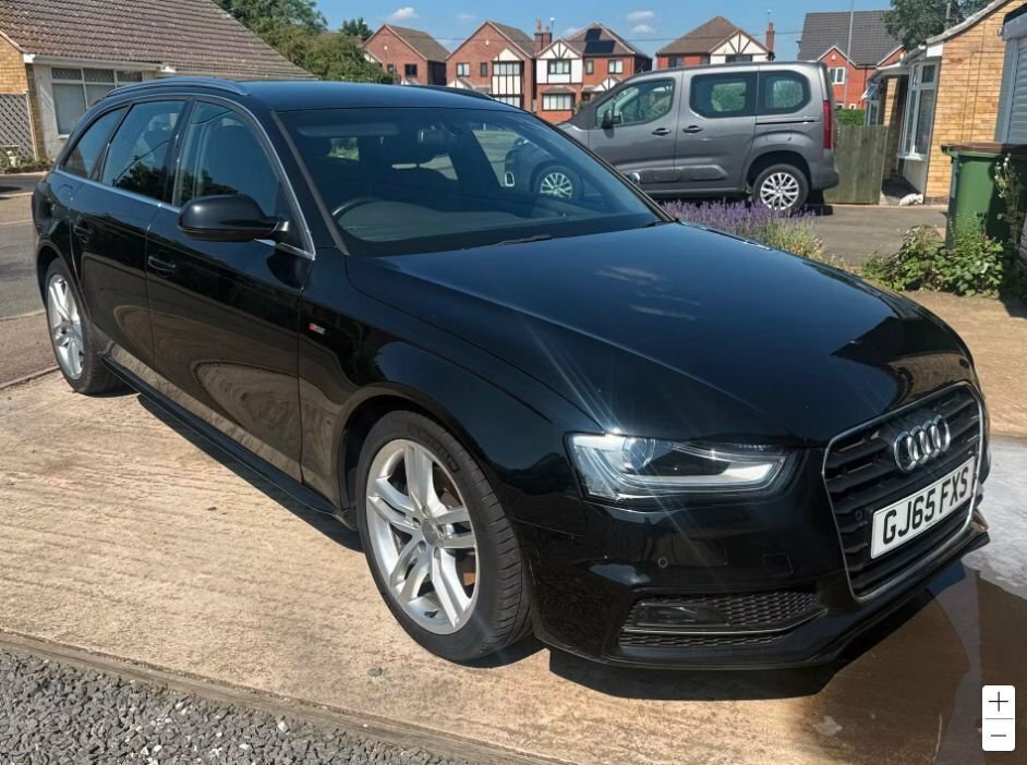 Audi A4 Avant 2L S Line Black