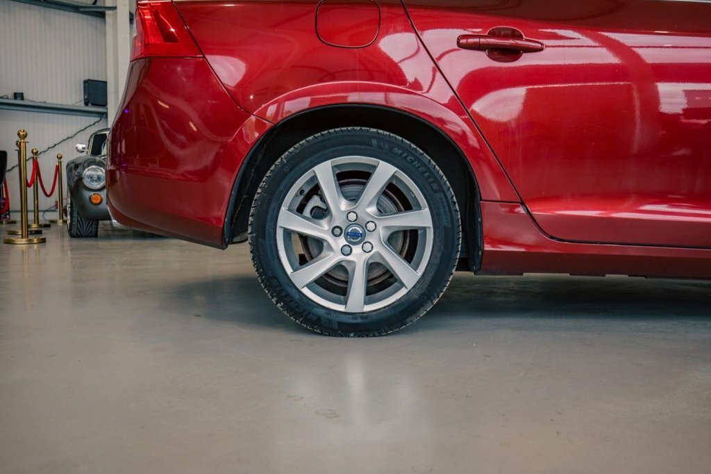 Volvo V60 2L Se Lux Nav Red #6