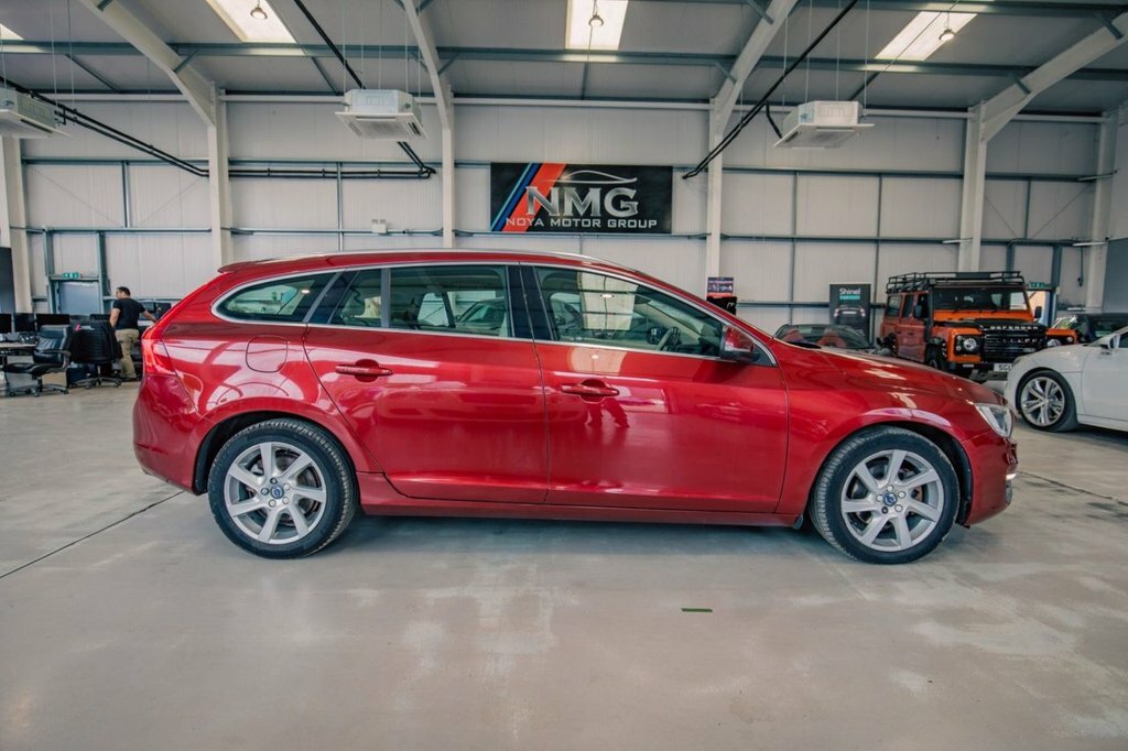 Volvo V60 T4 190 Se Lux Nav Blue #21