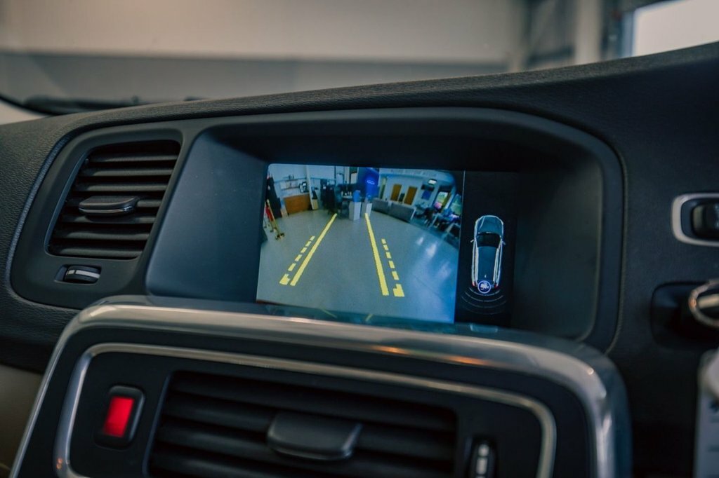 Volvo V60 T4 190 Se Lux Nav Blue #17