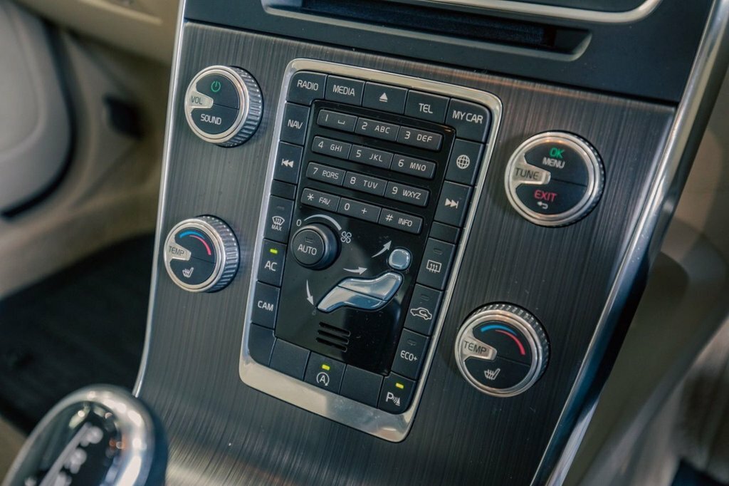 Volvo V60 T4 190 Se Lux Nav Blue #18