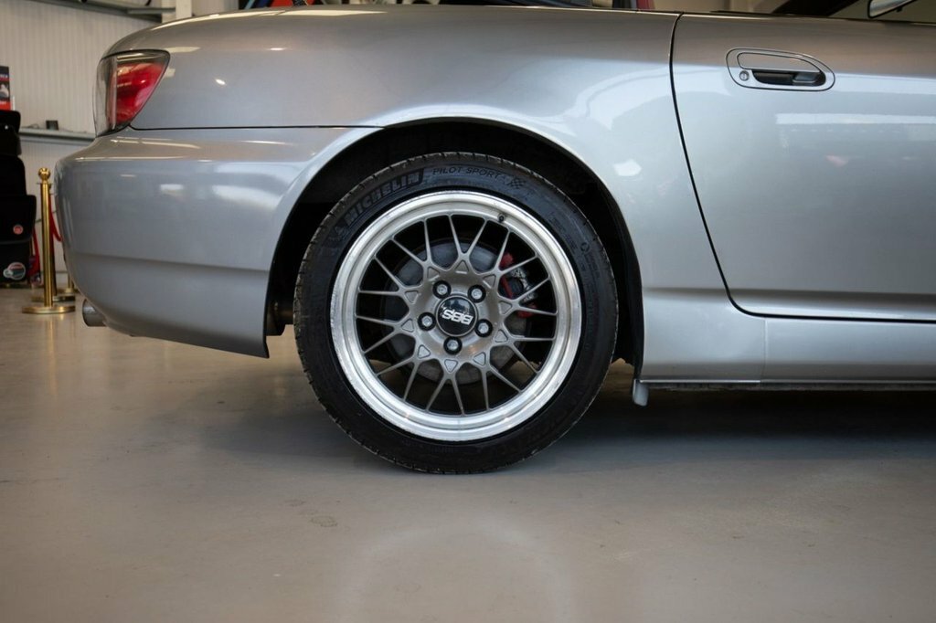 Honda S2000 2.0 Roadster Convertible 237 G Black #7