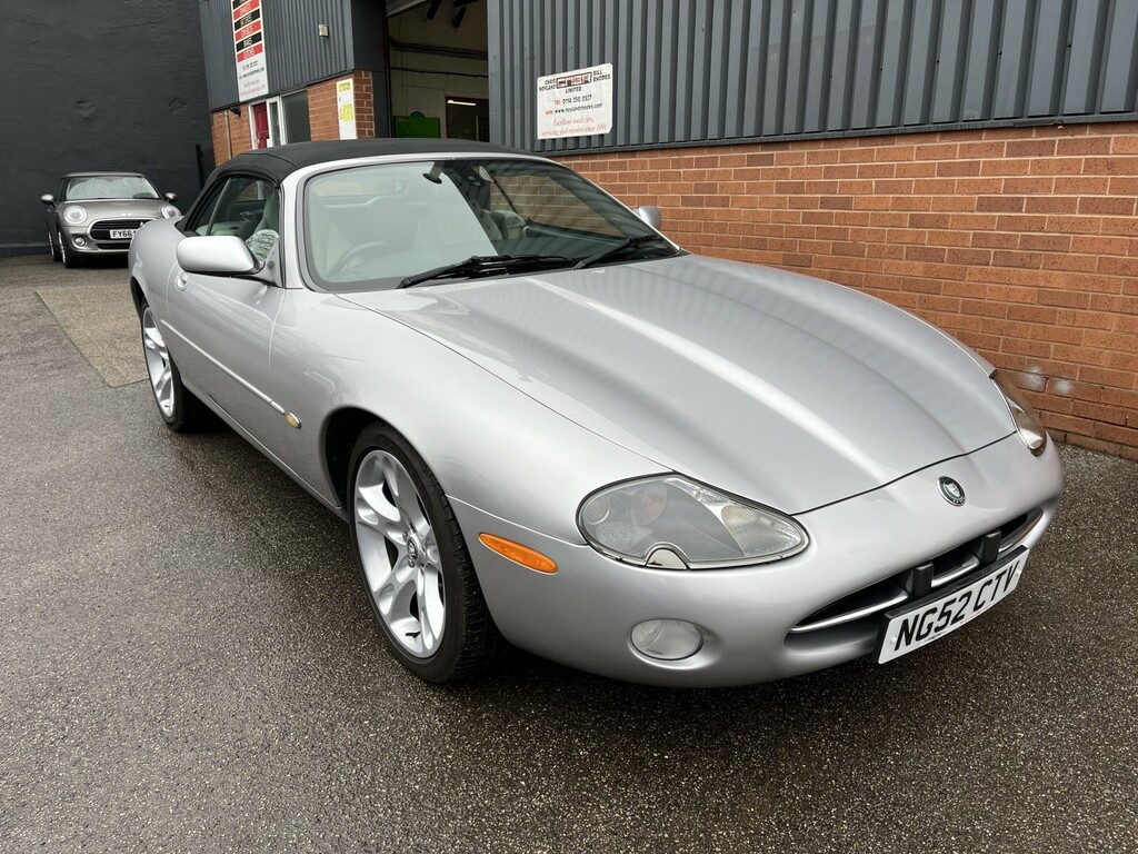 Jaguar XK8 4.2 2002 Silver