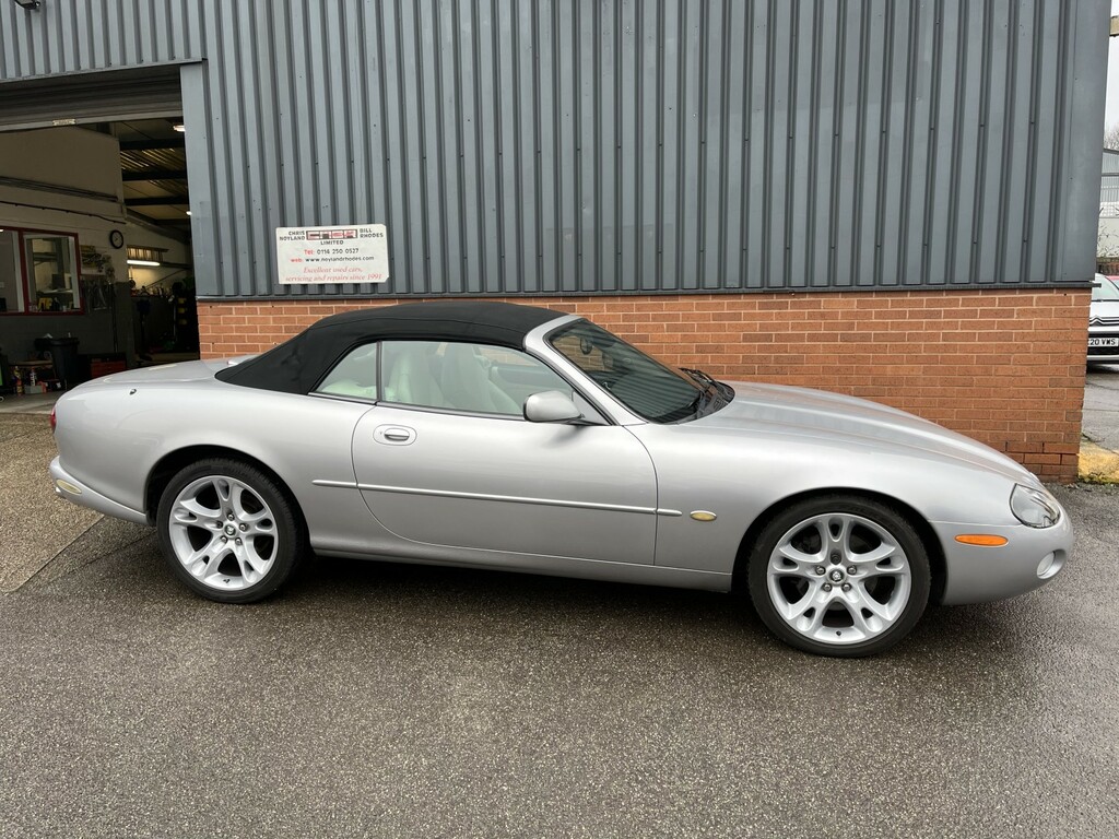 Jaguar XK8 4.2 2002 Silver #2