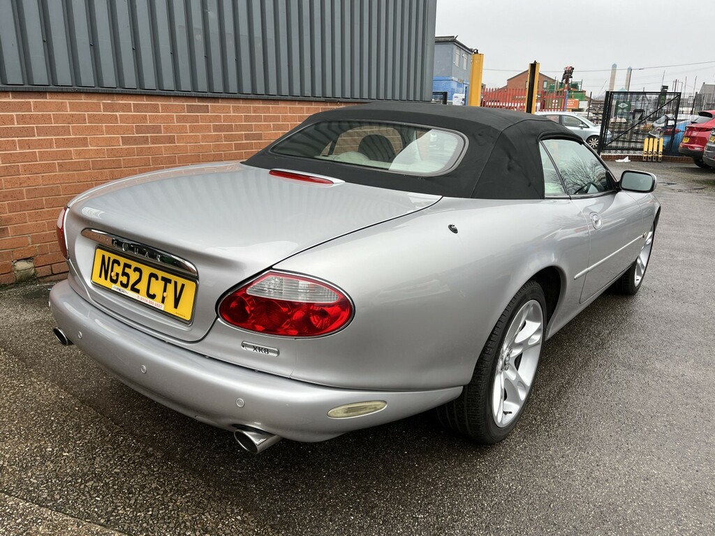 Jaguar XK8 4.2 2002 Silver #3