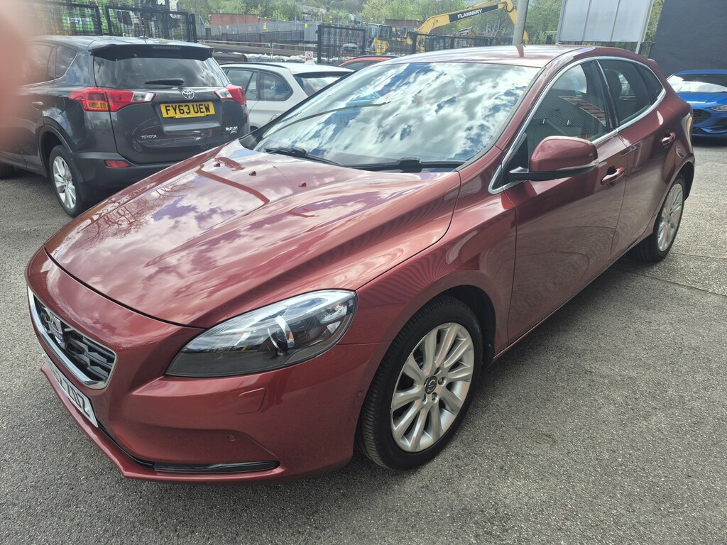 Volvo V40 2.0 D3 Se Lux 2012 YX62ZDZ Red #5