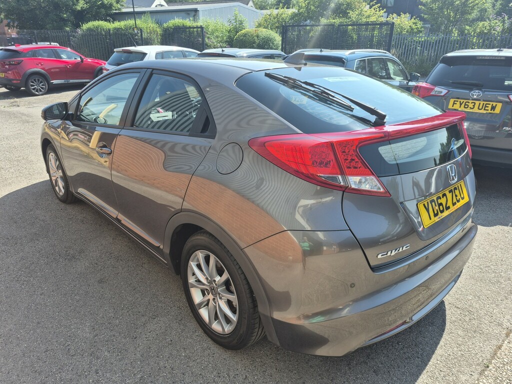 Honda Civic 1.8 I-vtec Es Brown #4