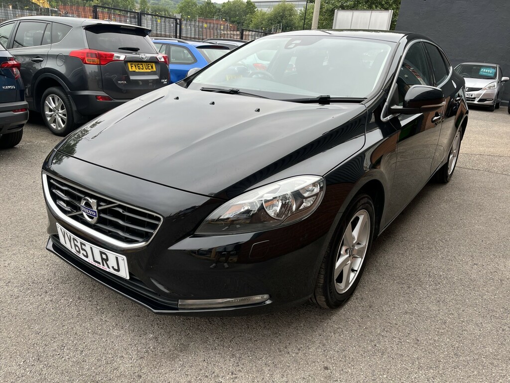 Volvo V40 2.0 Se D4 2015 YY65LRJ Black #6