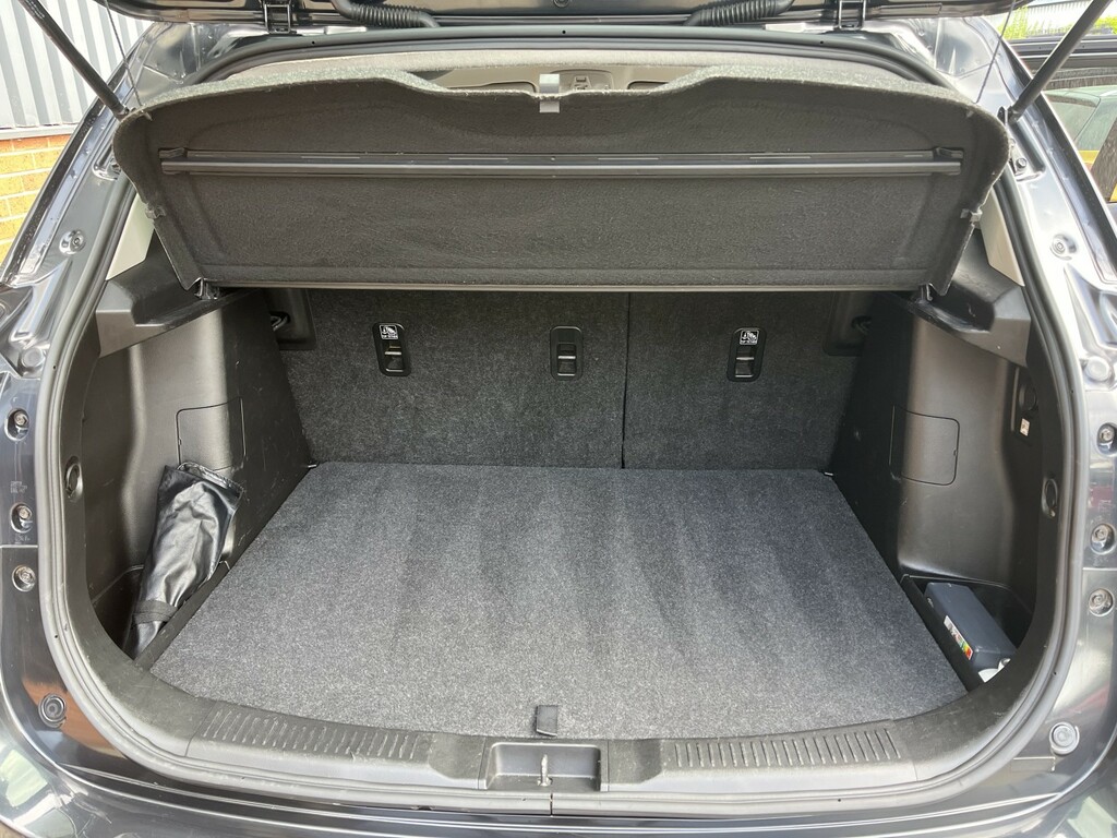 Suzuki SX4 S Cross Hatchback Silver #20