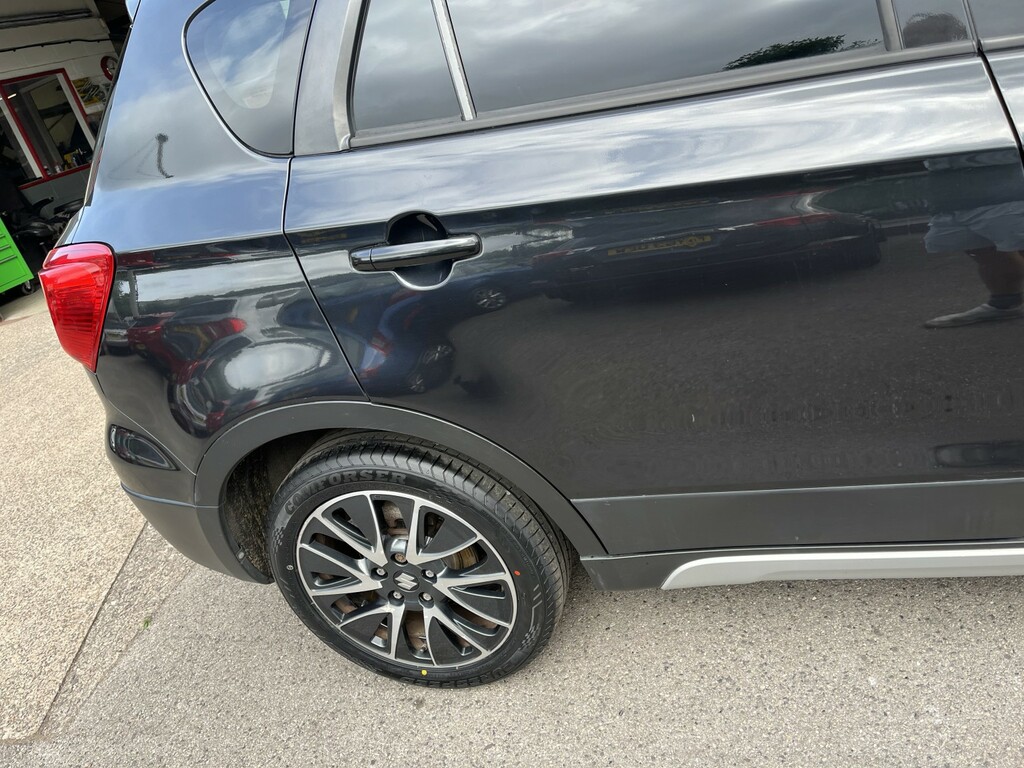 Suzuki SX4 S Cross Hatchback Silver #10