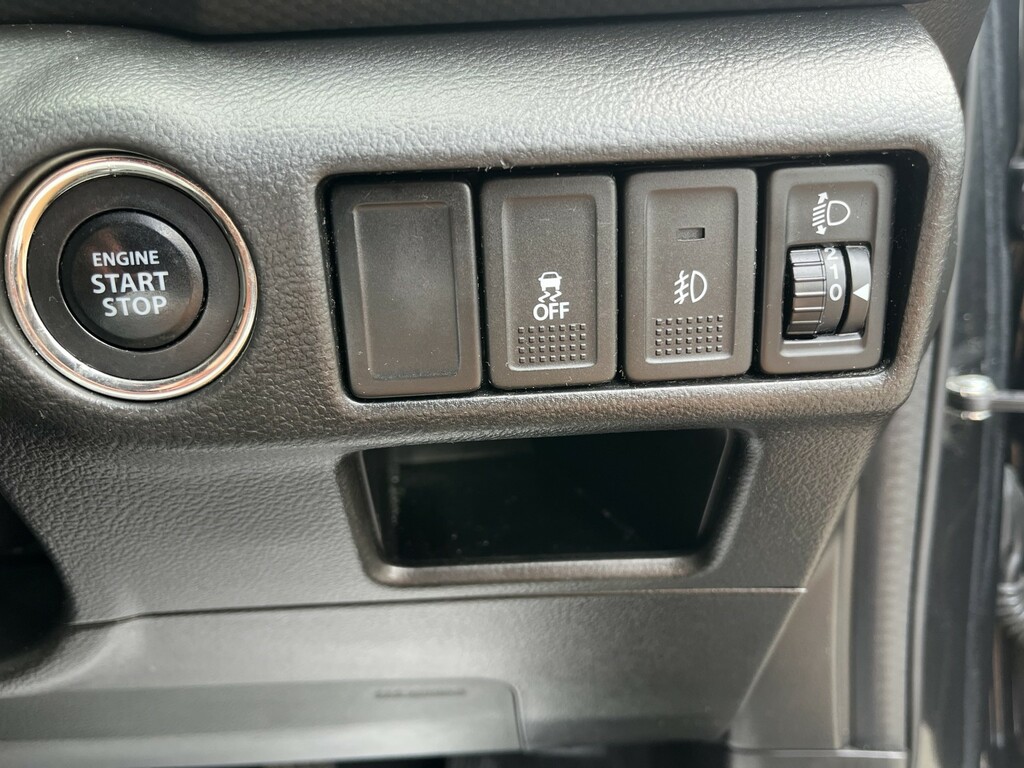 Suzuki SX4 S Cross Hatchback Silver #38
