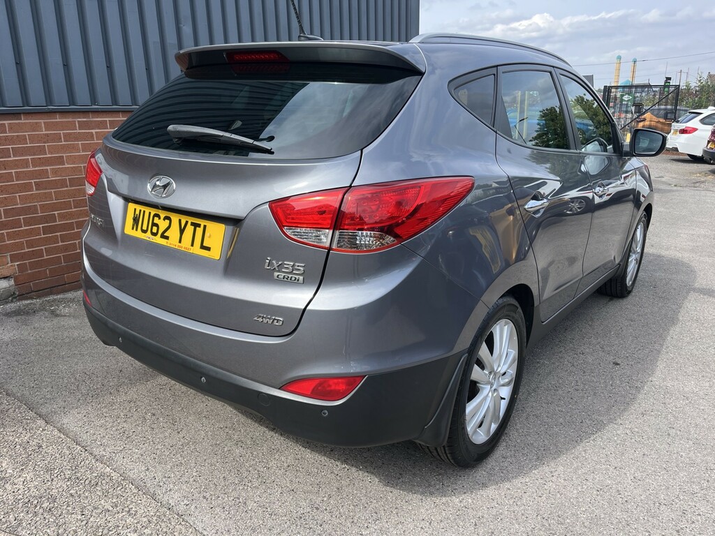 Hyundai Ix35 2.0 Crdi Premium 2012 Grey #3