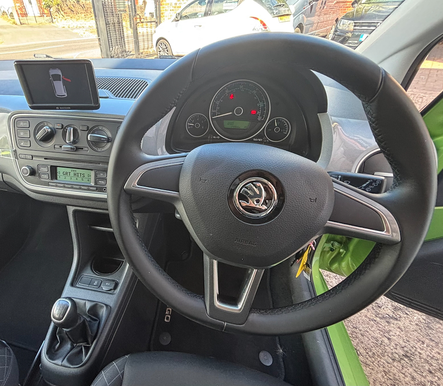 Skoda Citigo Elegance White #9