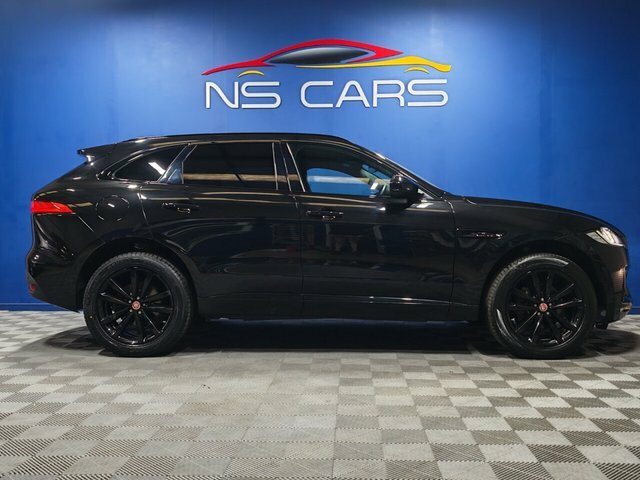Jaguar F-Pace D240 Chequered Flag Suv KR70HBJ Black #3