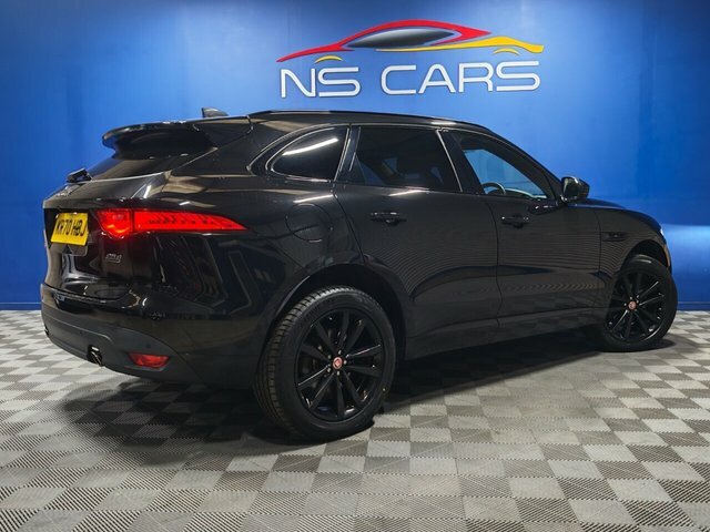 Jaguar F-Pace D240 Chequered Flag Suv KR70HBJ Black #5
