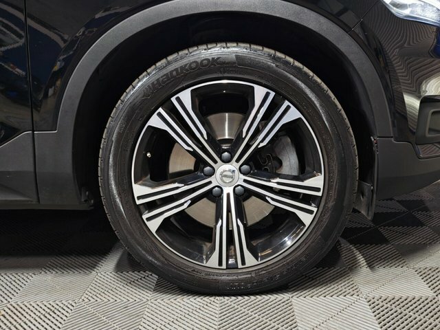 Volvo XC40 T5 Twin Engine Recharge Black #4