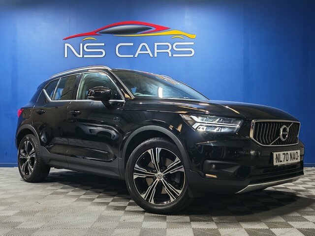 Volvo XC40 T5 Twin Engine Recharge Black