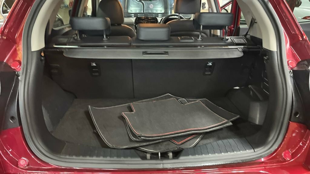SsangYong Tivoli 1.5P Ultimate Red #7