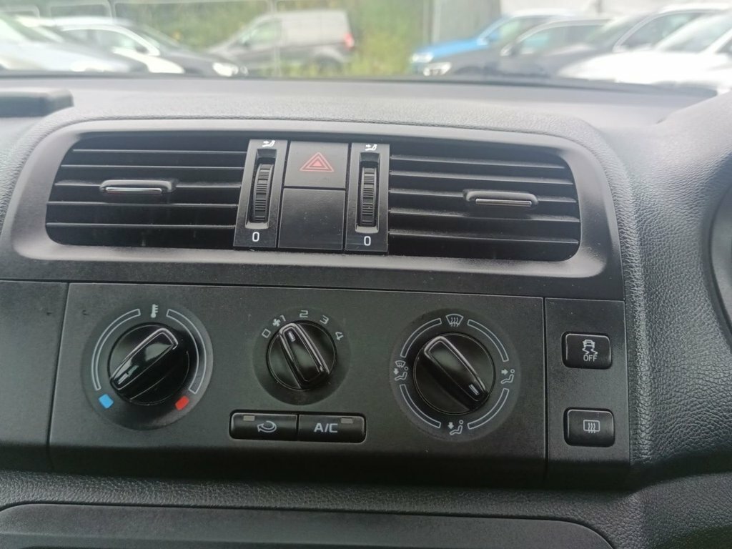 Skoda Roomster 1.2 Tsi 85Bhp Se 5-Dr Mpv Silver #29