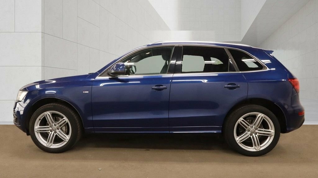 Audi Q5 Suv Black #8