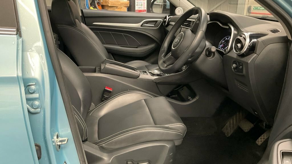 MG ZS 44.5Kwh Exclusive Suv 143 Ps Blue #3