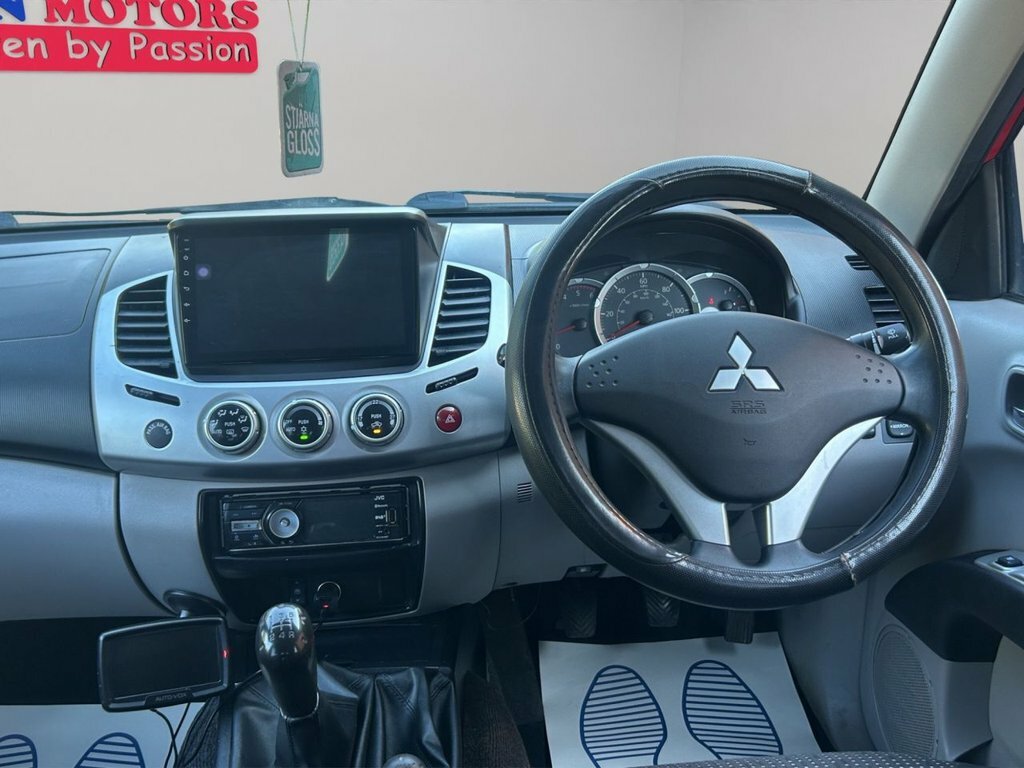 Mitsubishi L200 #18
