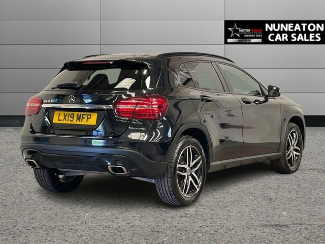 Mercedes-Benz GLA Class 1.6 Gla180 Urban Edition Suv 7G-dct Eur LX19MFP Black #3