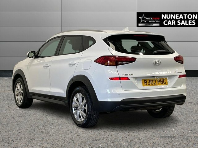 Hyundai Tucson 1.6 Gdi Se Nav Suv Euro 6 Ss RJ02PUG White #5