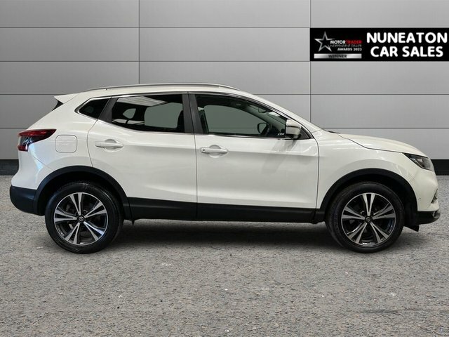 Nissan Qashqai 1.3 Dig-t N-connecta Suv Euro 6 NG19WJX White #2
