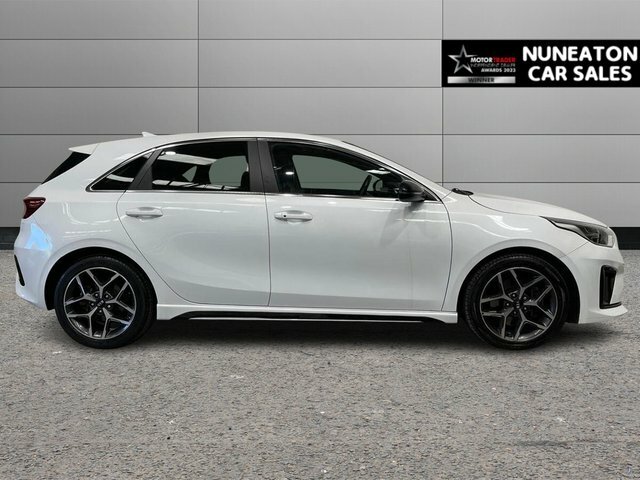 Kia Ceed 1.6 Crdi Mhev Gt-line Hatchback Hybrid White #2