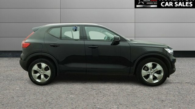 Volvo XC40 2.0 T4 Momentum Pro Suv Euro 6 S Black #2