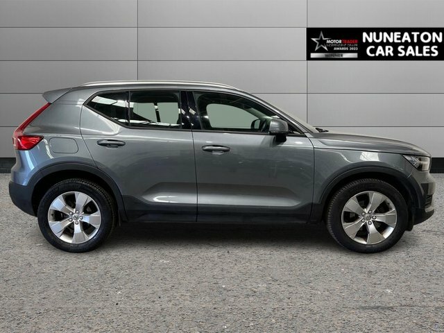 Volvo XC40 1.5 T3 Momentum Suv Euro 6 Ss FX19LLG Grey #2